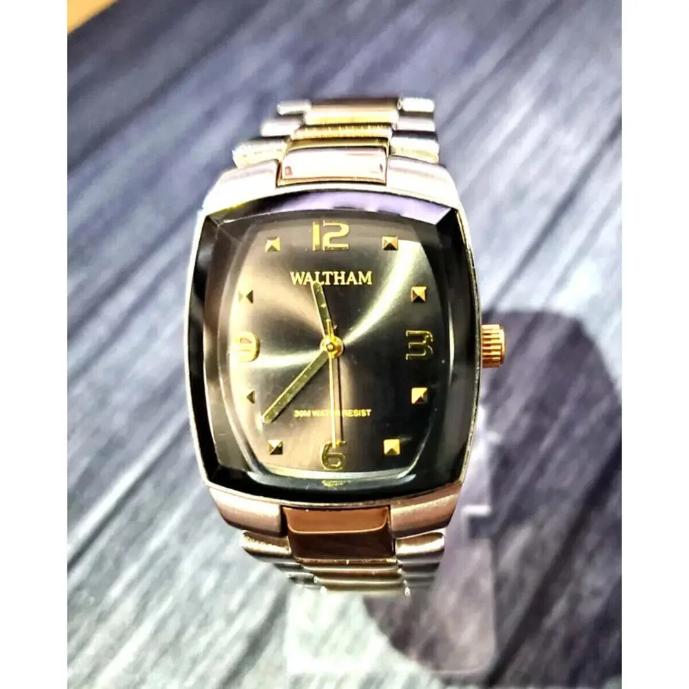 Pristine Vintage WALTHAM‎ 2 Tone 80's Retro Men's Watch